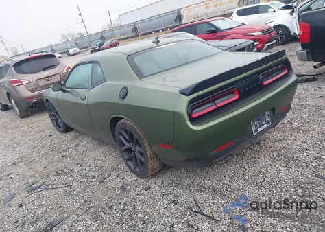 2022 Dodge Challenger R/T из США, поврежденный, VIN 2C3CDZBT2NH233902